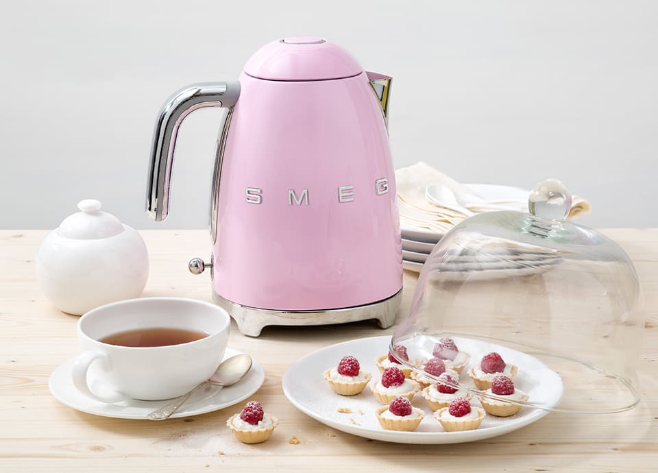 קומקום חשמלי 1.7 ליטר SMEG KLF03PKEU צבע ורוד | משלוח מהיר – תמונה 7