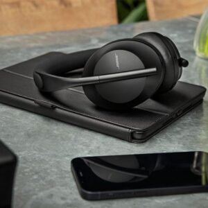 אוזניות Bose Noise Cancelling Headphones 700 – שקט מושלם, סאונד פרימיום וחוויית שיחה חכמה | יבואן רשמי-משלוח מהיר