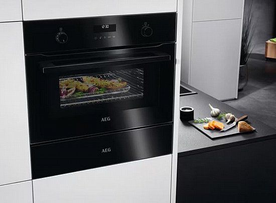 תנור משולב מיקרוגל AEG CME565060B א.א.ג , 43 ליטר, שחור – תמונה 2