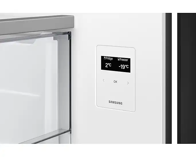 מקרר 4 דלתות מקפיא תחתון 648 ליטר Samsung דגם RM70F63REWML מבית סמסונג בגימור Bespoke לבן - יבואן רשמי | משלוח מהיר