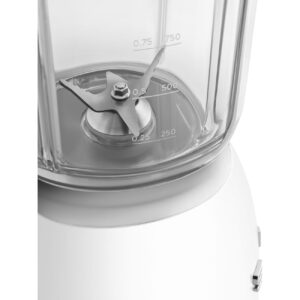 SMEG BLF03WHEU – בלנדר רטרו 800W עם קנקן Tritan בנפח 1.5 ל' סמג בצבע לבן