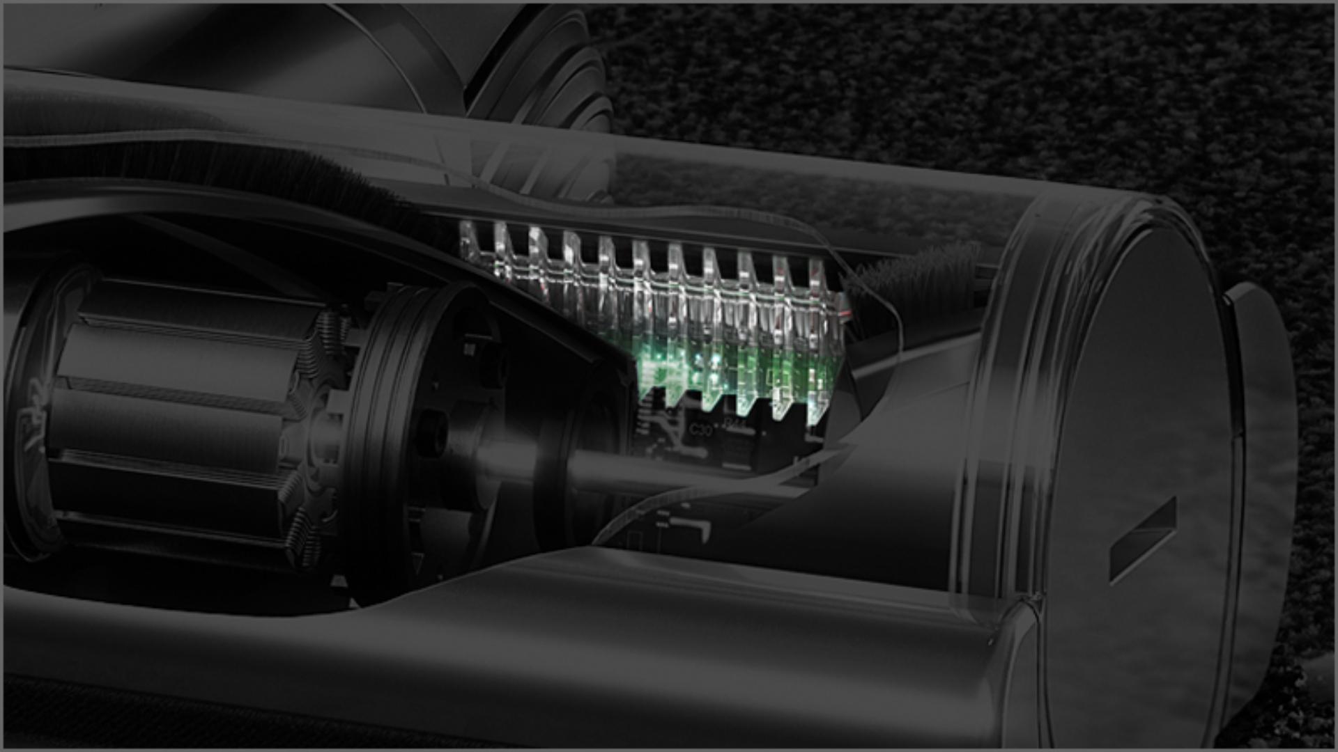 שדרוג לחווית ניקיון מתקדמת עם שואב האבק Dyson דגם V15 Detect Absolute. טכנולוגיה מתקדמת, סינון HEPA, עוצמת שאיבה חזקה ותכונות חדשניות לבית נקי ומטופח תקריב של מברשת High Torque עם טכנולוגיית anti-tangle למניעת הסתבכות של שיער