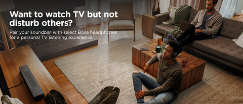 מקרן קול BOSE דגם Smart Soundbar 600 ניתן לחבר את מקרן הקול לאוזניות או לרמקולים נוספים עם טכנולוגיית Bose SimpleSync. זה יכול להיות שימושי לצפייה בסרטים בפרטיות או ליצירת חוויית סאונד מרשימה במסיבה בביתך.