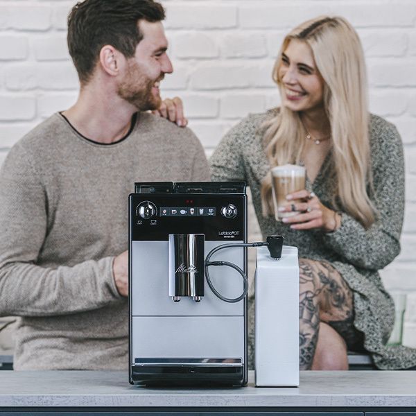 Melitta Latticia OT Silver - מכונת קפה אוטומטית יוקרתית עם מקציף חלב בלחיצה אחת – תמונה 4
