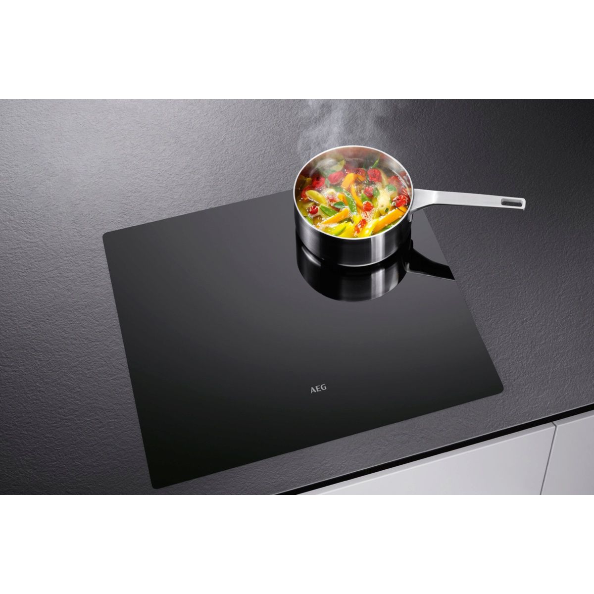 כיריים אינדוקציה AEG NIK85M00FB - רוחב 78 ס"מ עם MaxiSense Plus ו-Hob2Hood | יבואן רשמי – תמונה 3