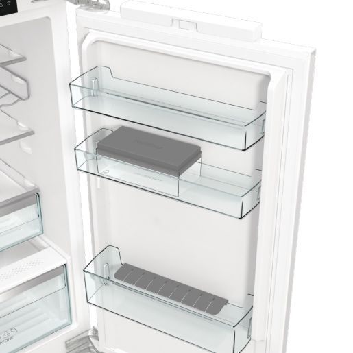 Gorenje NRKI517E82 - מקרר אינטגרלי משולב מקפיא תחתון 252 ליטר גורניה