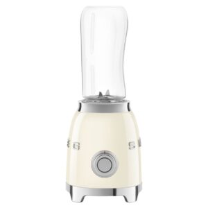 בלנדר Smeg PBF01CREU - עיצוב רטרו יוקרתי לשייקים וביצועים 300W