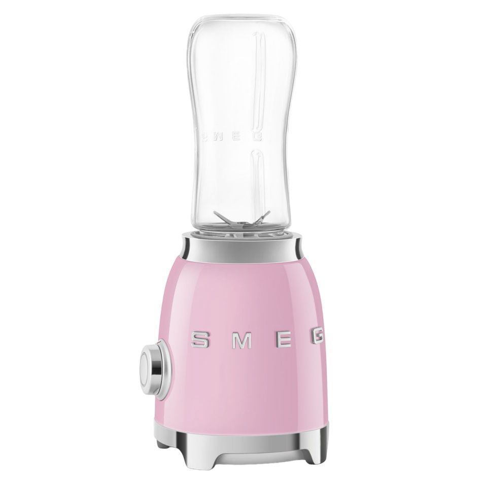 בלנדר Smeg PBF01PKEU - עיצוב רטרו יוקרתי לשייקים וביצועים 300W