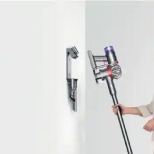 Dyson V8 Advanced SV25 – שואב אבק אלחוטי חזק עם סינון HEPA ועד 40 דקות עבודה | יבואן רשמי