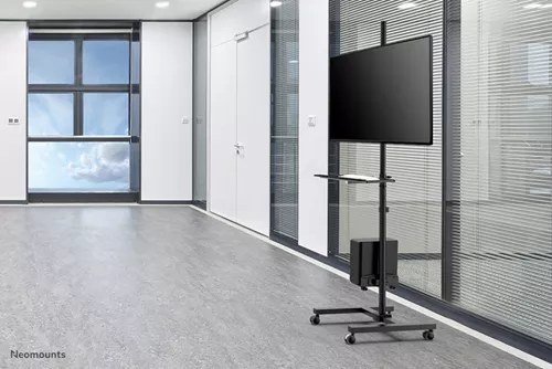 Neomounts FPMA-MOBILE1700 – תחנת עבודה ניידת למסכים 10"-32" עם מדף מחשב ומגש מקלדת | יבואן רשמי – תמונה 2
